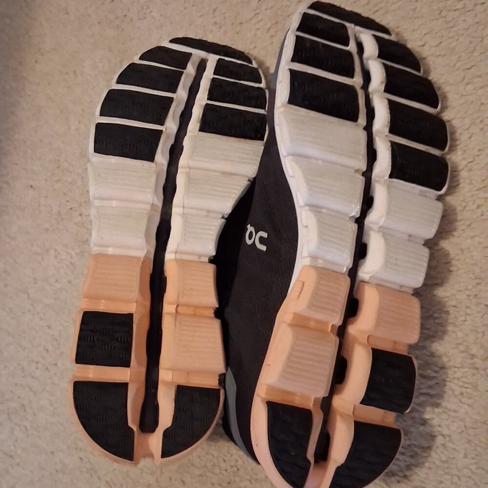 OC Shoes - Picture 3 of 3